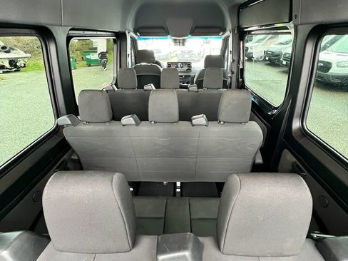 Used 2019 Mercedes-Benz Sprinter 2500 w/ Premium Package image 19