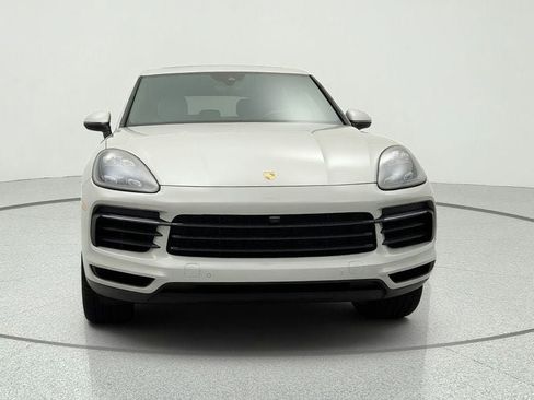 Used 2022 Porsche Cayenne AWD/4WD image 2