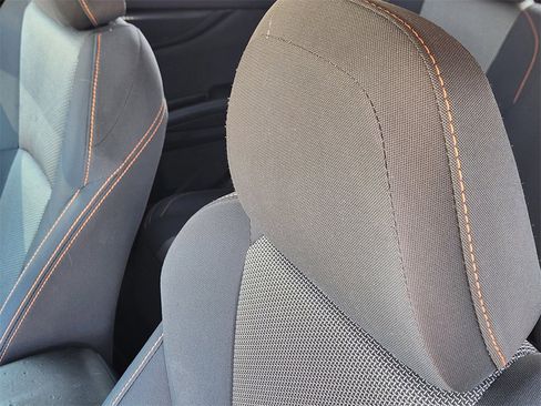 Used 2018 Subaru Crosstrek 2.0i Premium image 14