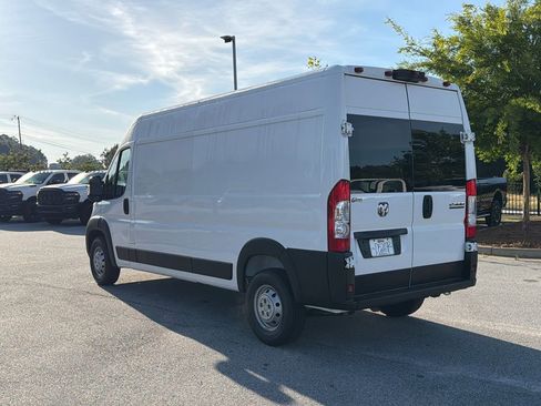 Used 2023 RAM ProMaster 2500 FWD image 5