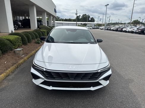 New 2026 Hyundai Elantra Sport FWD image 6