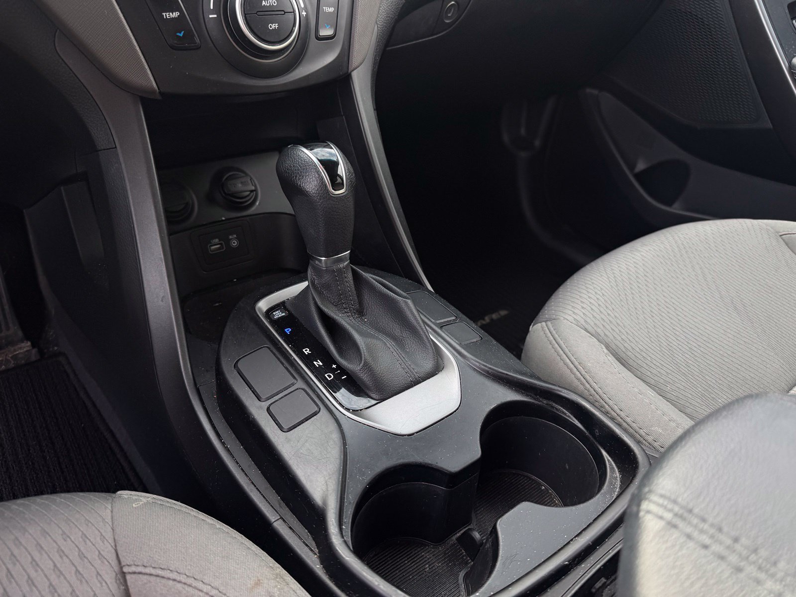 Used 2017 Hyundai Santa Fe Sport FWD image 20