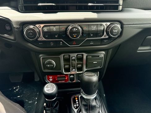 New 2026 Jeep Gladiator Mojave AWD/4WD image 16