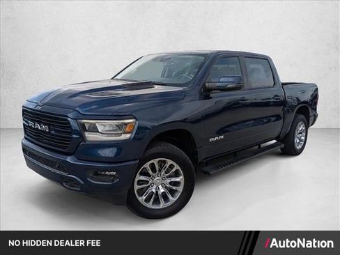 Used 2023 RAM 1500 Laramie AWD/4WD image 1