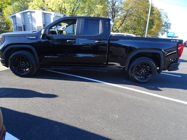 Certified 2023 GMC Sierra 1500 Pro w/ Graphite Edition AWD/4WD image 17