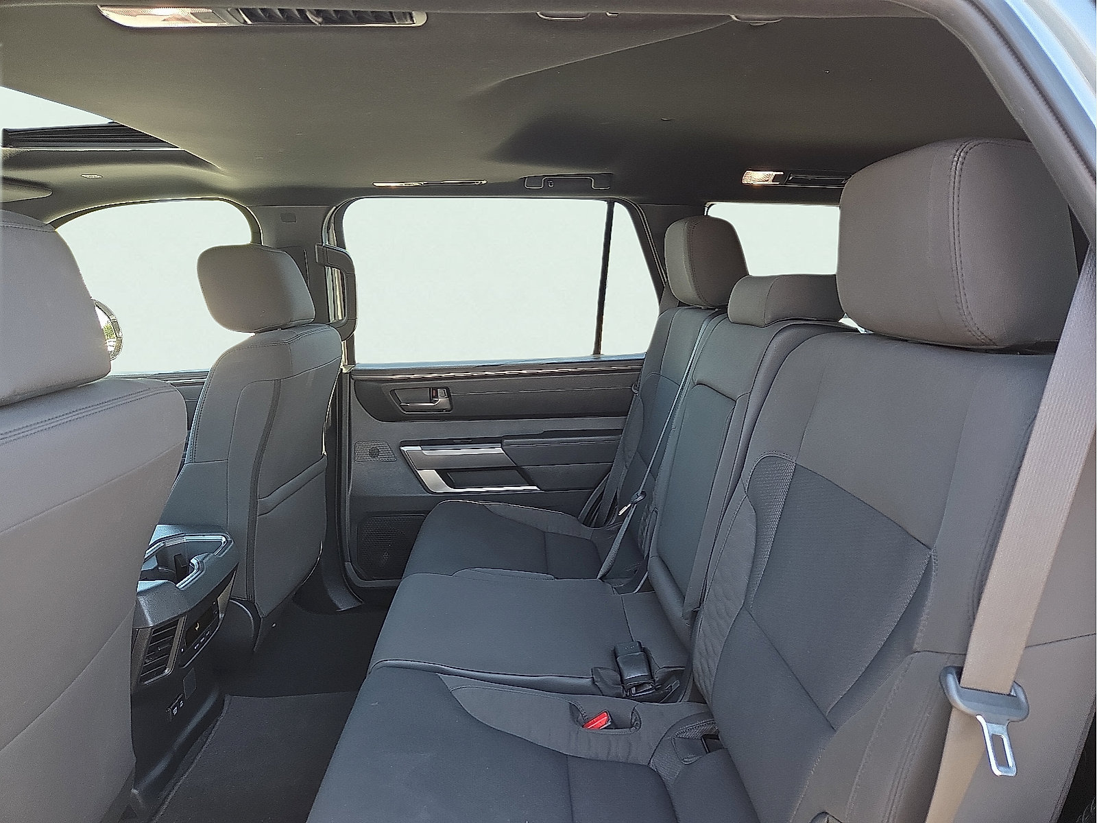 Used 2025 Toyota Sequoia SR5 AWD/4WD image 10