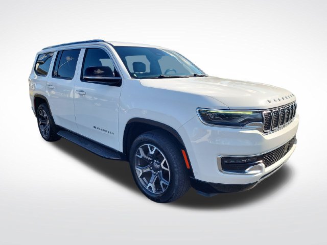 Used 2024 Jeep Wagoneer Series III AWD/4WD image 8