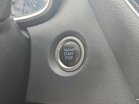 Used 2019 Toyota Corolla SE FWD image 23