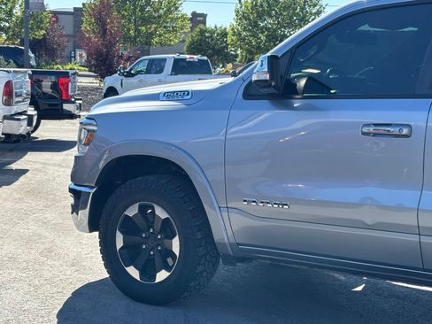 Used 2019 RAM 1500 Laramie AWD/4WD image 6