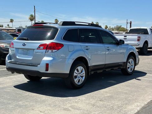 Used 2013 Subaru Outback 2.5i AWD/4WD image 9