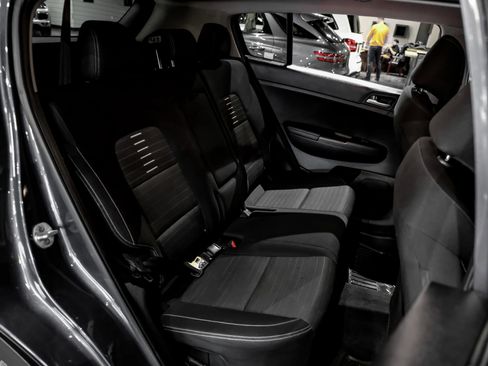 Used 2018 Kia Sportage LX image 37