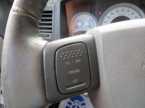 Used 2006 Dodge Dakota Laramie RWD image 14