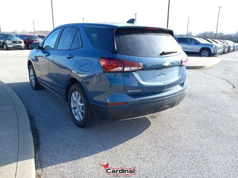 Used 2024 Chevrolet Equinox LS w/ LS Convenience Package image 11