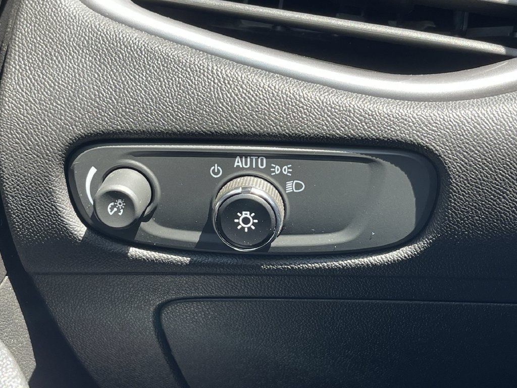 Used 2019 Chevrolet Malibu RS FWD image 28
