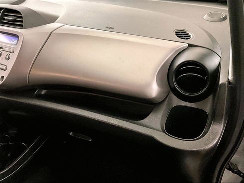 Used 2011 Honda Fit Sport image 17