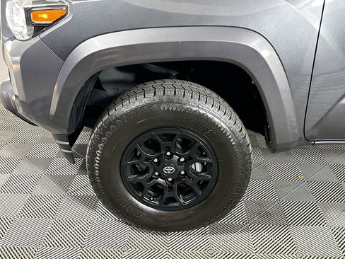 Used 2021 Toyota Tacoma SR5 image 11