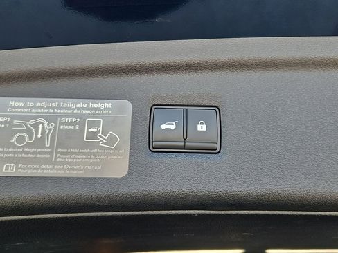 Used 2023 INFINITI QX50 Sport image 35