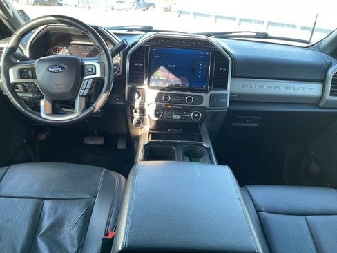 Used 2022 Ford F350 Lariat w/ Lariat Ultimate Package image 3