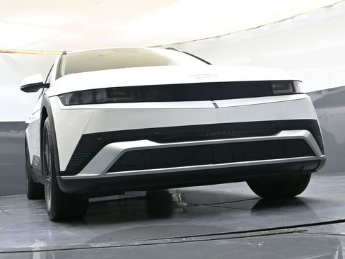 New 2025 Hyundai Ioniq 5 SEL image 42