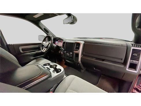 Used 2022 RAM 1500 Warlock AWD/4WD image 18