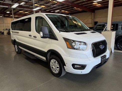 Used 2025 Ford Transit 350 XLT RWD image 5
