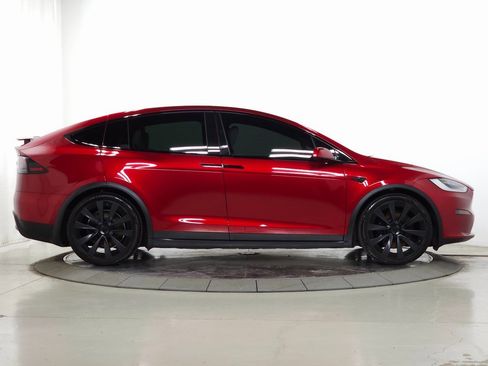 Used 2023 Tesla Model X image 10