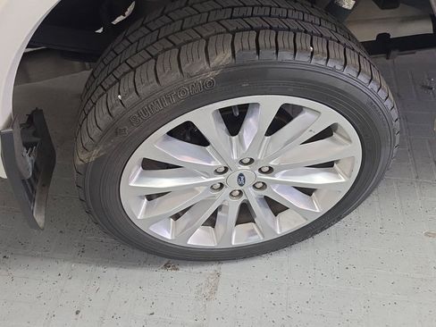 Used 2019 Ford F150 Limited AWD/4WD image 5
