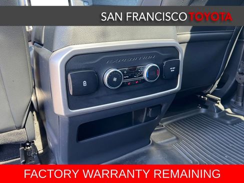 Used 2024 Ford Expedition Limited image 18