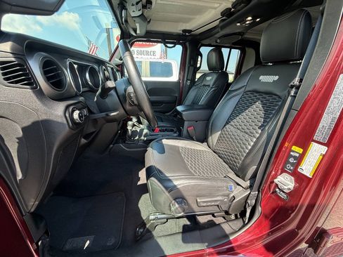Used 2021 Jeep Gladiator Sport AWD/4WD image 8