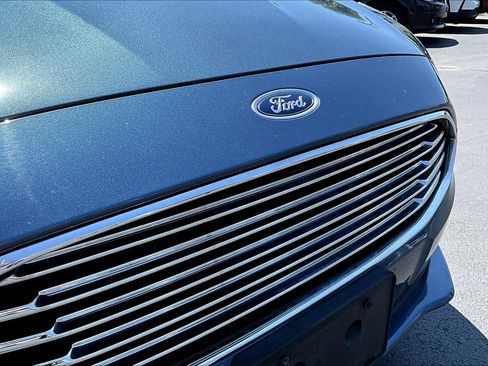 Used 2018 Ford Fusion Titanium FWD image 33