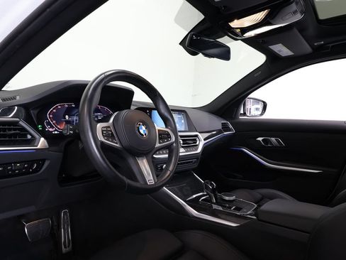 Used 2022 BMW 330i Sedan w/ M Sport Package RWD image 16