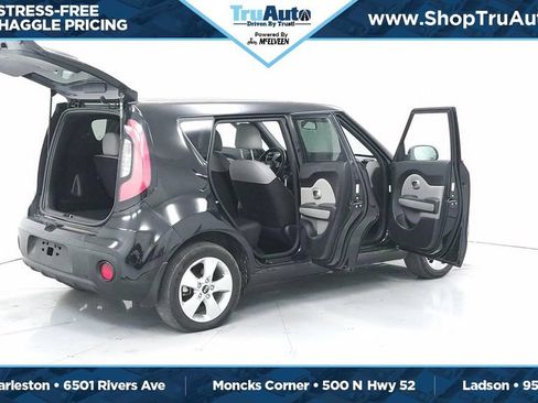 Used 2017 Kia Soul FWD image 27