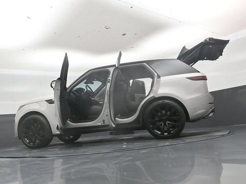 Used 2026 Land Rover Range Rover Sport Autobiography AWD/4WD image 56