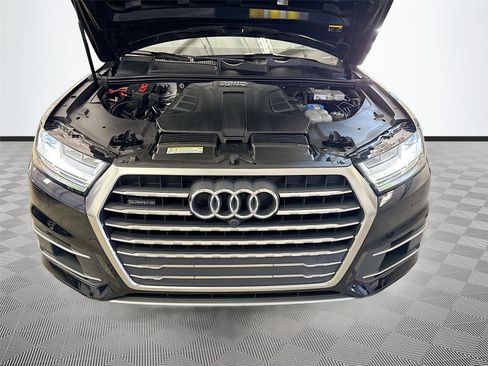 Used 2017 Audi Q7 3.0T Prestige AWD/4WD image 31