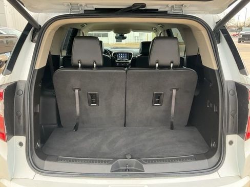 Used 2023 GMC Acadia Denali w/ Denali Technology Package image 27