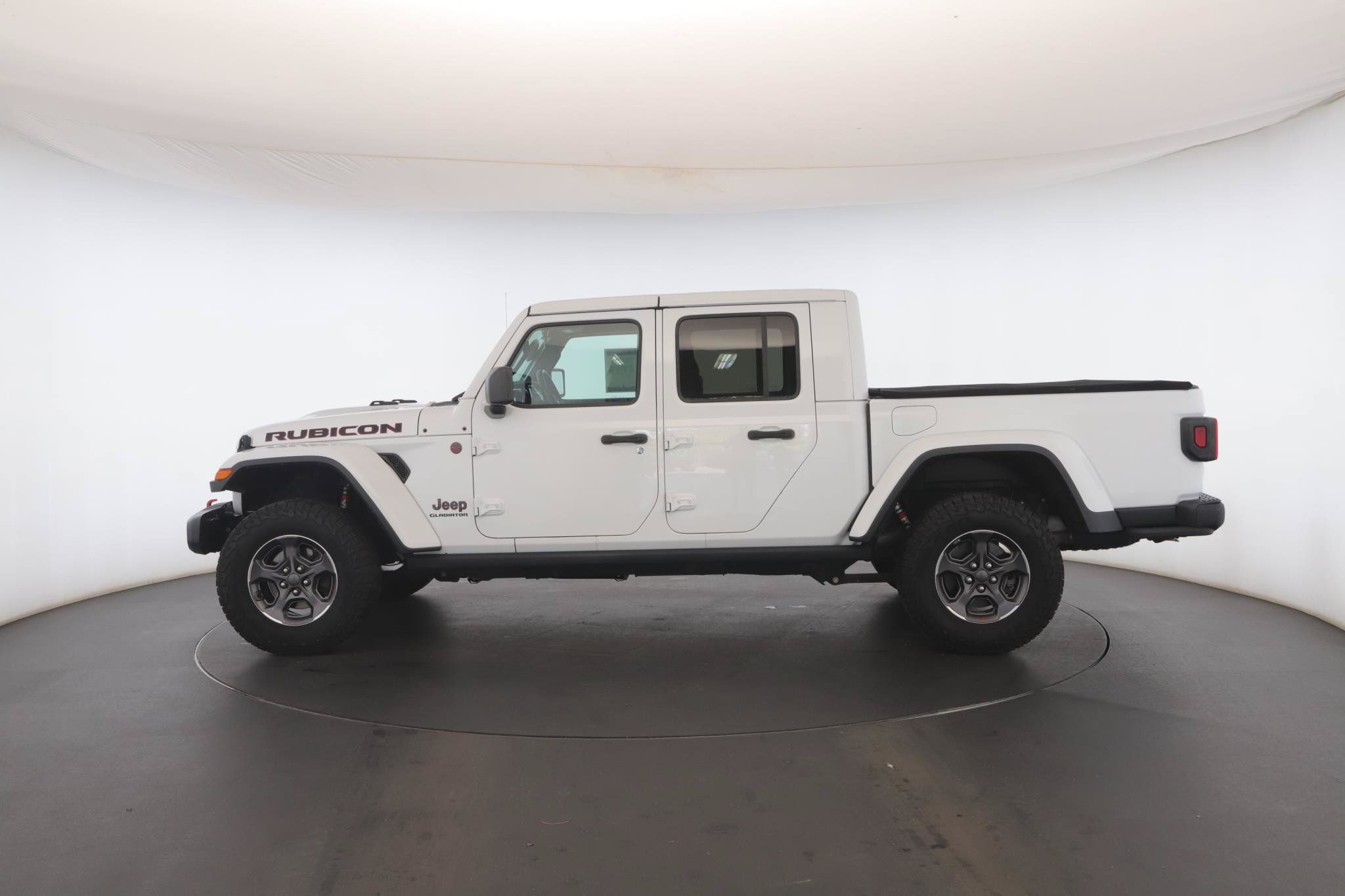Used 2020 Jeep Gladiator Rubicon w/ Dual Top Group AWD/4WD image 19