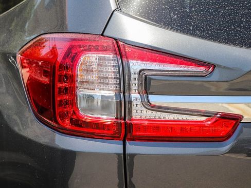 Certified 2025 Subaru Ascent Touring w/ Popular Package #2 AWD/4WD image 7
