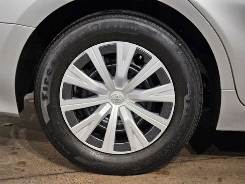 Used 2021 Toyota Camry LE image 17