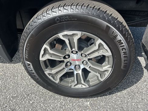 Used 2026 GMC Sierra 1500 SLT RWD image 25