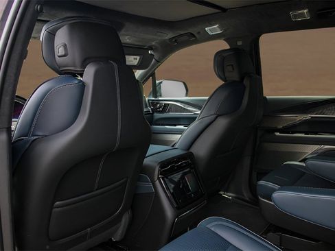 New 2025 Cadillac Escalade IQ Sport 2 w/ LPO, ONYX Package image 15