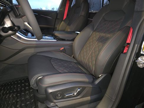 New 2026 Audi SQ8 Prestige image 39