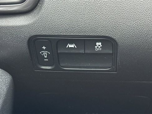 Used 2022 Kia Sorento LX image 28