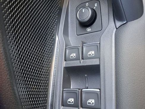 New 2026 Volkswagen Tiguan SE R-Line image 15