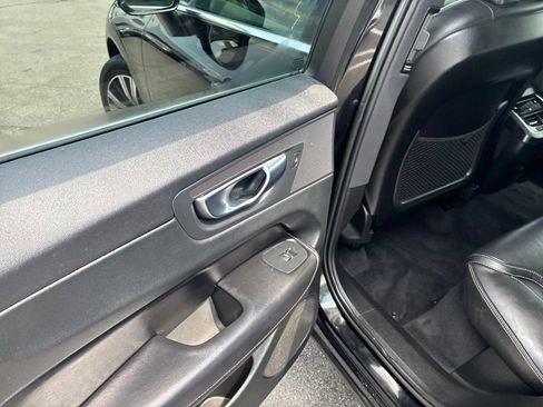 Used 2022 Volvo XC60 B6 Inscription AWD/4WD image 8