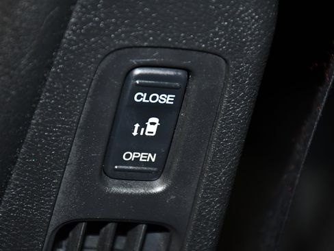 Certified 2024 Honda Odyssey EX-L image 47