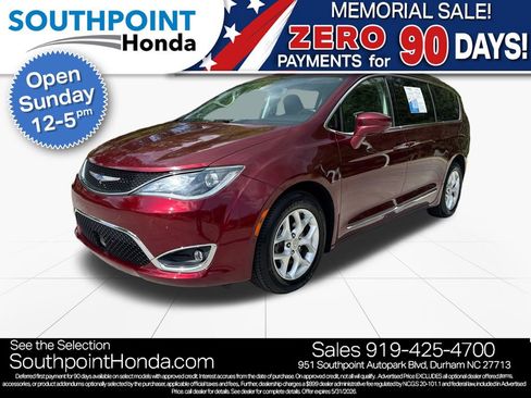 Used 2020 Chrysler Pacifica Touring-L Plus w/ Tire & Wheel Group FWD image 3
