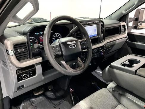Used 2024 Ford F250 XL w/ STX Appearance Package AWD/4WD image 18