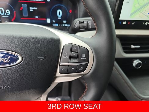 Used 2025 Ford Explorer Active RWD image 20