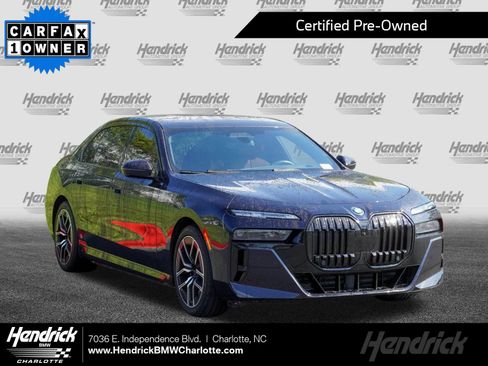 Used 2023 BMW i7 xDrive60 AWD/4WD image 1