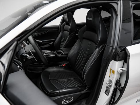 Used 2023 Aston Martin DBX 707 image 28